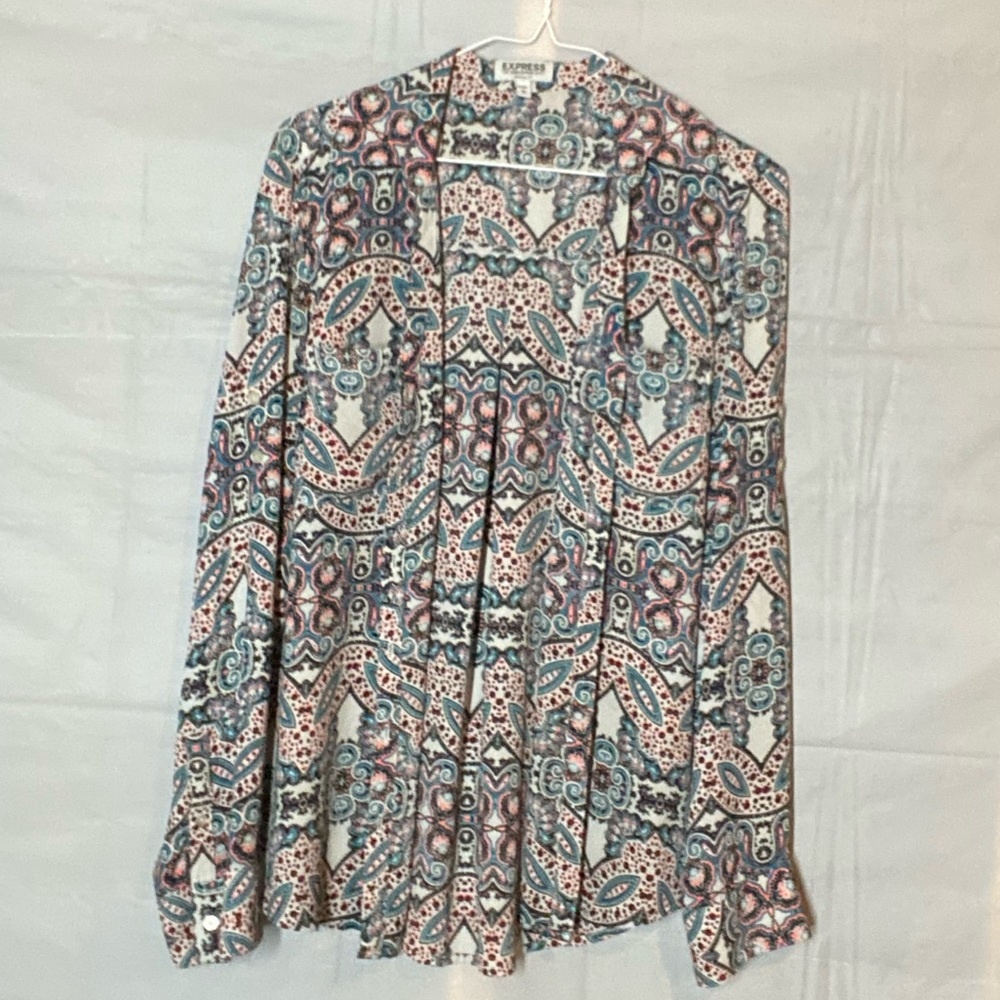 EXPRESS MULTIE COLORED BUTTON UP!🖤